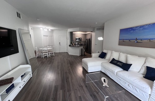 Marina del Rey Condo | Nautical 2 Bdrm with Ocean Views