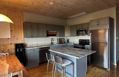 Bouvet Island House | Mountain Escape with Sauna and Breathtaking Views – 18 Mins to Sugarloaf