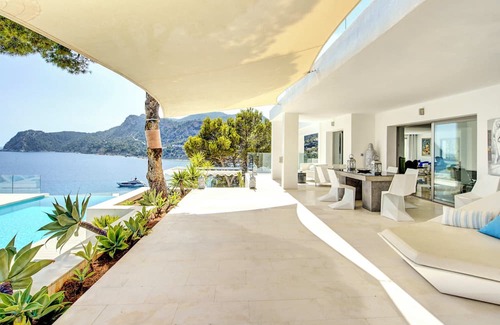Bouvet Island House | TREMENDOUS HOUSE " PEARL" IN THE BEST AERA OF IBIZA ON THE FRONT LINE OF SEA