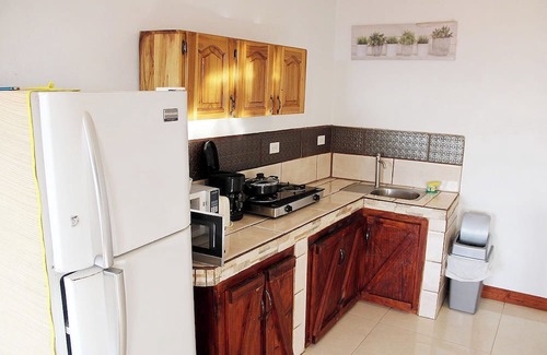 San Isidro Bed & Breakfast | 22 bed hotel with pool just 20 minutes from Airport