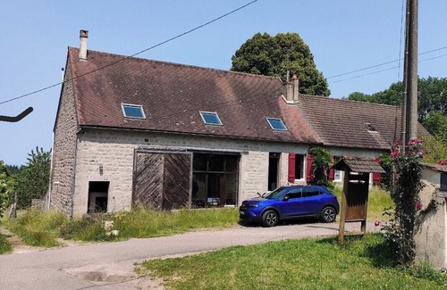 Lormes House | Converted barn, Morvan regional park. All comforts, nature, silence, top views