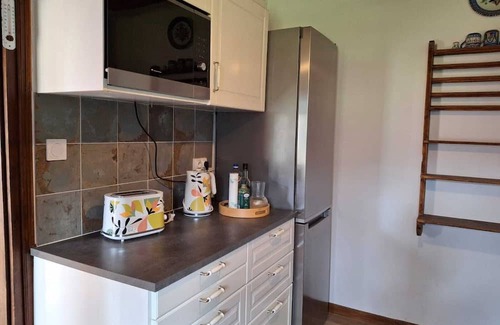 Hosta House | Renovated farmhouse - sleeps 4 to 7