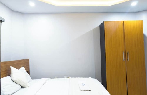 Yaba Apartment | Jadelite hotel with AC in marvelous Lagos