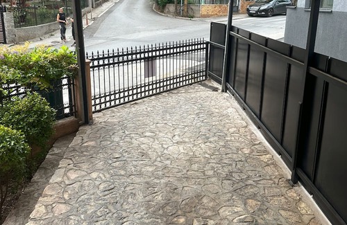 Centar Villa | Hillside Garden