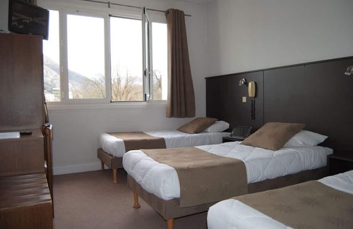 Lourdes Hotel | Spacious Family Suite w/Private Balcony! Enjoy amazing Views