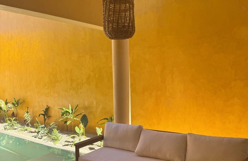 Conkal House | Casa Ka - Mini Hacienda Retreat with Pool + Starlink