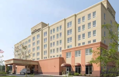 Carteret Apartment | Relaxing Double Suite Sleeps 4 Prime Location