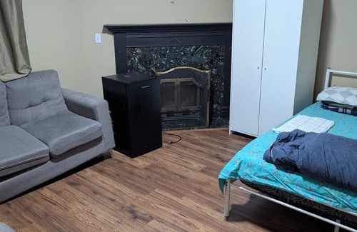 Courtice House | 1 bed shared in a house, have 2 single bedroom