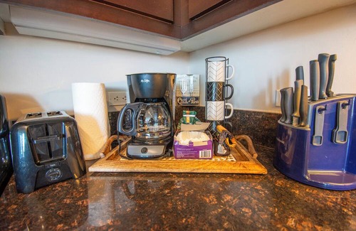 Civic Core Apartment | Heart of Gaslamp w/Pool & FREE PKG