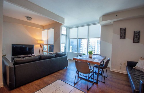 Civic Core Apartment | Heart of Gaslamp w/Pool & FREE PKG