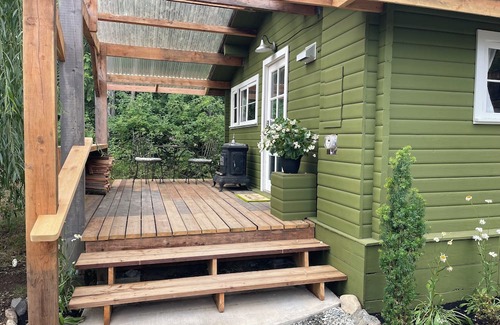 Regional District of Nanaimo Cabin | nQuite, tranquil forest retreat