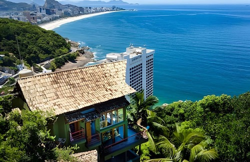 Vidigal House | ADV007 Villa for 7 with 360° views of all of Rio
