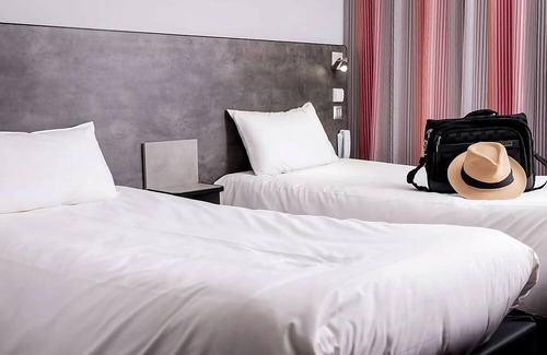 Gap Hotel | Minutes from Lauzon Ski Lift, Stay in a Pet-Friendly Hotel with On-Site Parking!