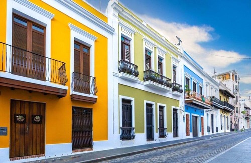 Old San Juan Villa | CASA SOL & LUNA - 5 Room Spanish Mansion with Rooftop - Sleeps up to 10 Guests