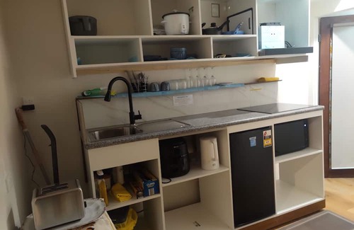 Jamboree Heights Apartment | Private Guest Studio with Ensuite for Long Short Stay
