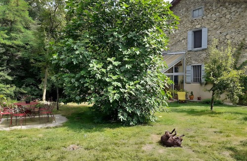 Carla-de-Roquefort House | The Song of the River – Exceptional and Unique Setting!