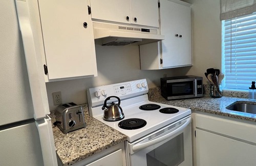 Monmouth Apartment | Charming, walkable triplex - no cleaning fee!