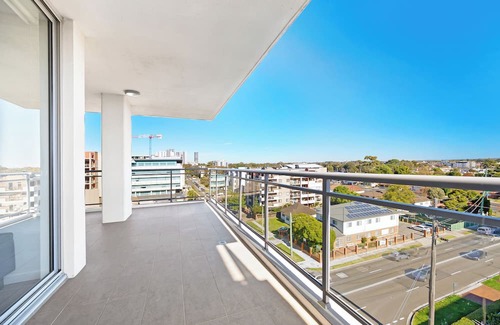 Liverpool Apartment | Enchanting 2-bedroom apartment with AC in lively Liverpool
