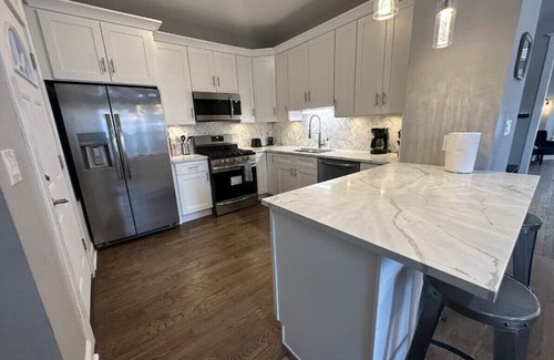 South Shore Apartment | Walk to the Lake! Grill, Fireplace, Sleeps 12