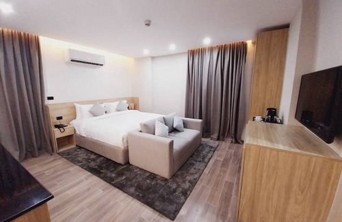Nasr City Hotel | Welcome to La Casa Residence where luxury meets convenience.