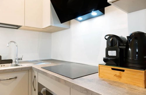 Giaveno Apartment | San Lorenzo Apartment with Balcony and Air Conditioning