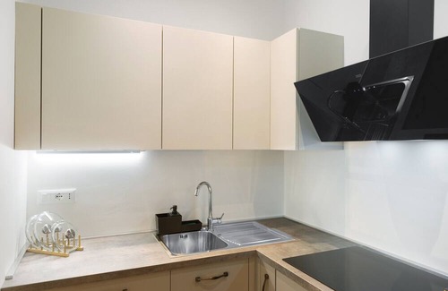 Giaveno Apartment | San Lorenzo Apartment with Balcony and Air Conditioning