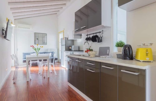 Crema Apartment | Crema Centro, Bright, 2 rooms, 1 Min Piazza Duomo