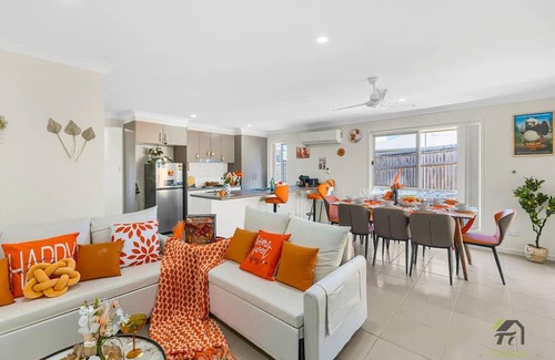 Pimpama Apartment | Spacious Oasis in Pimpama
