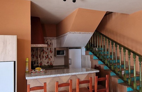 Montoro House | Holiday Home 'Los Rosales De La Palmilla' with Private Pool, Balcony and Air Conditioning