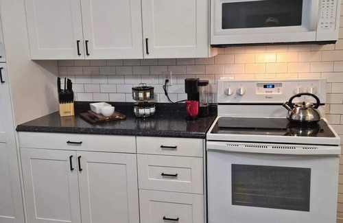 Oxford House | Gorgeous 4-bedroom home near Miami University in charming Oxford