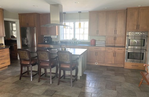 Springfield House | Luxurious, modern 6BR home on 436 acres, stunning views, hiking, near skiing