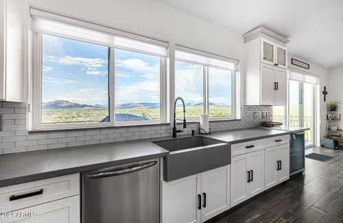 Anthem House | Mountain top home near TSMC chip plant/Amazing views