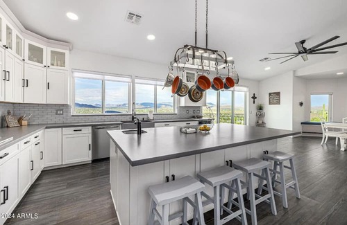 Anthem House | Mountain top home near TSMC chip plant/Amazing views