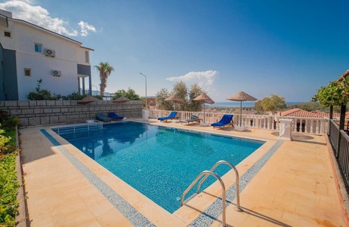 Patara Villa | UNUTULMAZ ZAMANLAR YAŞAYABİLECEĞİNİZ GÜN BATIMI VE DENİZ MANZARALInPATARA EVLERİ