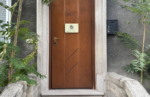 Cissano Apartment | Tuxedo Apartment your relaxation a stone's throw from downtown