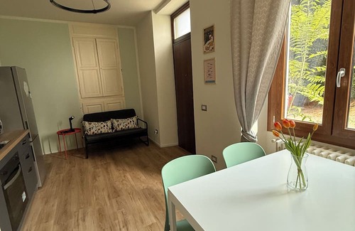 Cissano Apartment | Tuxedo Apartment your relaxation a stone's throw from downtown