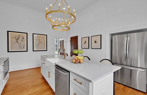 Jacksonville House | Eighty Oaks 3 king bedrooms with private baths in Jacksonville, AL