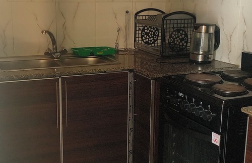 Limete House | Serene 5-Bedroom Apartment in Kinshasa's 10ème Rue Limete-Résidentiel