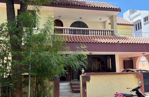 Madurai House | Lovely 4-bedroom house with AC in Madurai
