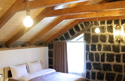 Aghavnadzor House | River-Home