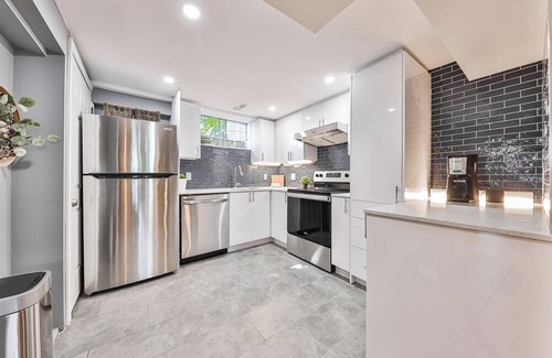 Hamilton Apartment | Newly renovated, homely 2 bedroom suite