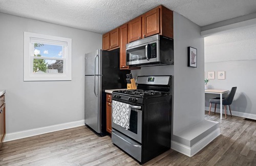 St. Paul House | Serenity Haven, Entire Home, Fast Wi-Fi, Pets