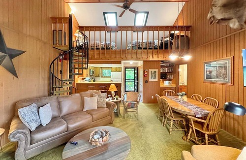 Hill City Villa | Bear Hills Retreat with Scenic Fairway Views