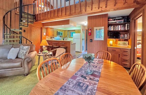 Hill City Villa | Bear Hills Retreat with Scenic Fairway Views
