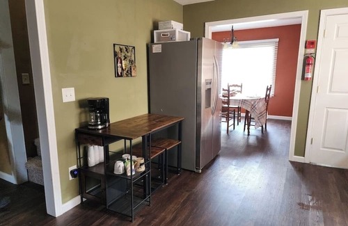 New Madrid House | Spacious 3-bedroom 2 story house in New Madrid near boat ramp with a toy room!