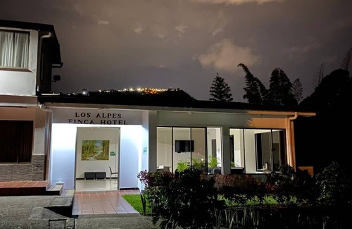 Manizales Apartment | Finca Hotel Los Alpes, 15 minutes from downtown, surrounded by nature.