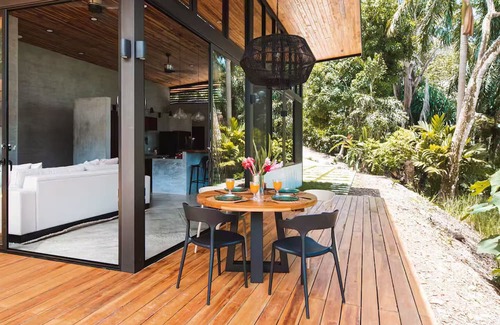 Pavones Villa | Piña Hills - Close to surf + Pool + FAST internet