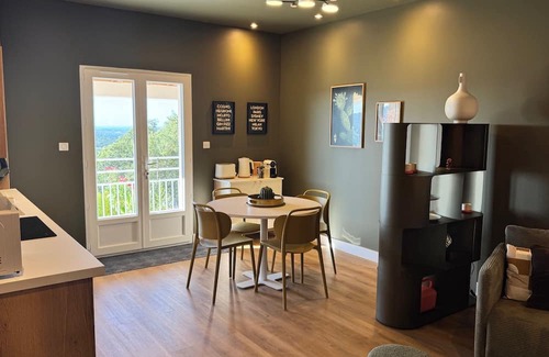Faugeres House | Intimate, upscale escape - Gîte for adults