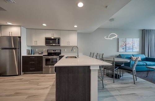 Treasure Island Hotel | Comfortable Suite Retreat! 2 Relaxing Units w/Free Parking, Pool!
