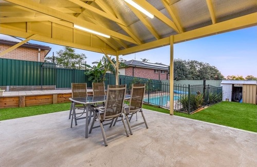 Bradbury House | Luxury room + Pool + Ensuite